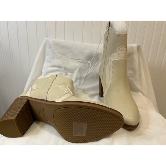 Dolce Vita Shreya Western Ankle Boots, Size 7 Cream Block Heel – New w/ Box - Picture 3 of 6